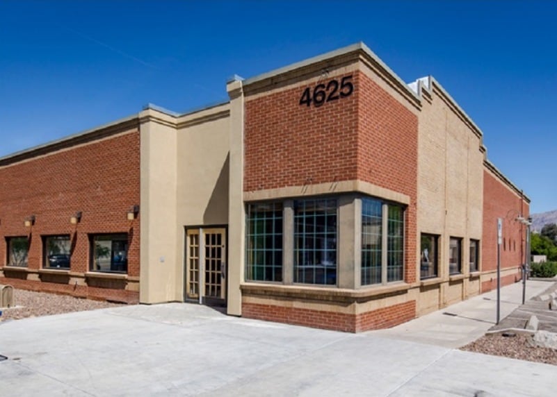 4625 E Grant Rd, Tucson, AZ à vendre - Photo de l’immeuble – Image 1 sur 14