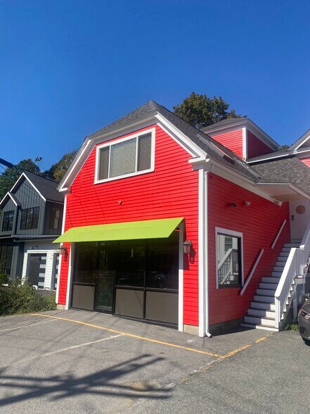 1349 Centre St, Newton, MA à louer - Photo de l’immeuble – Image 2 sur 9