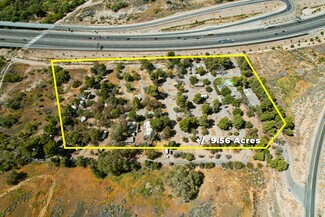 Plus de détails pour 16530 Stoddard Wells Rd, Victorville, CA - Logement à vendre
