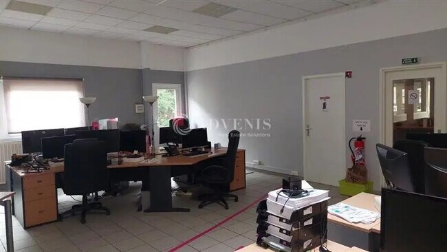 Plus de détails pour Bureau à louer