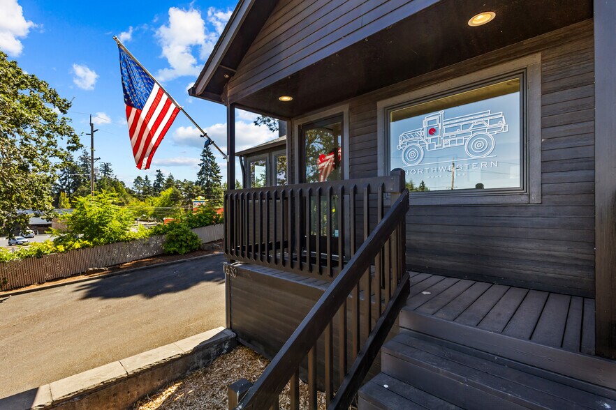 630 Mary Ave SE, Salem, OR à vendre - Photo de l’immeuble – Image 3 sur 12