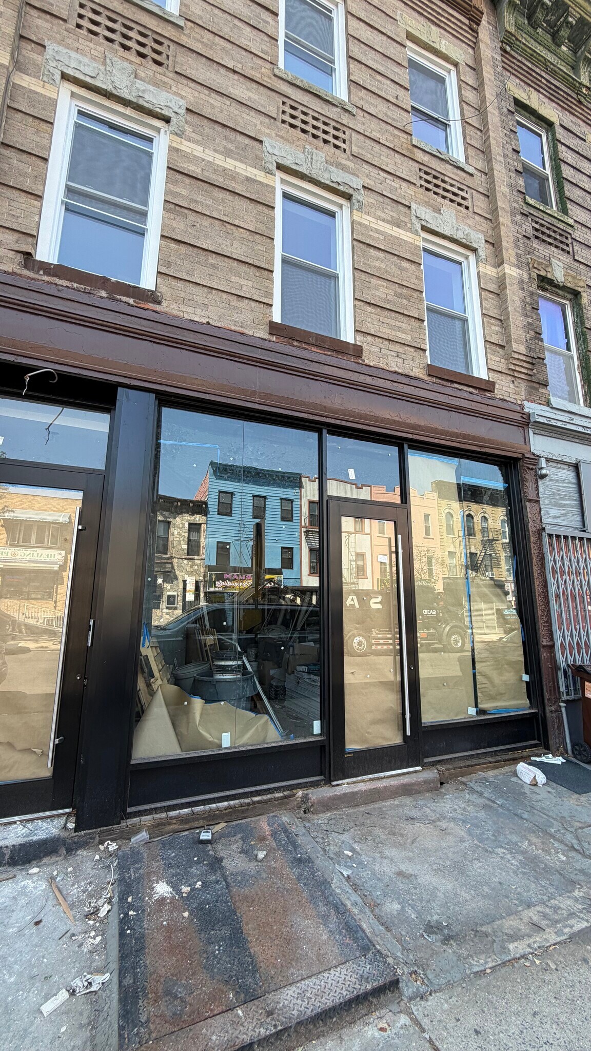 176 Utica Ave, Brooklyn, NY à louer Photo de l’immeuble– Image 1 sur 5