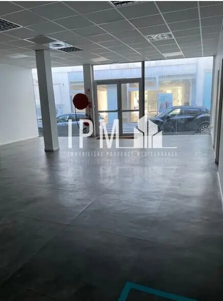 Local commercial dans Marseille à louer - Photo intérieure – Image 2 sur 5