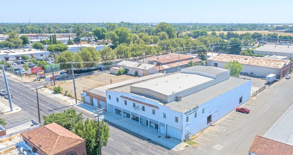 1616 N C St, Sacramento, CA à vendre - Photo de l’immeuble – Image 3 sur 4