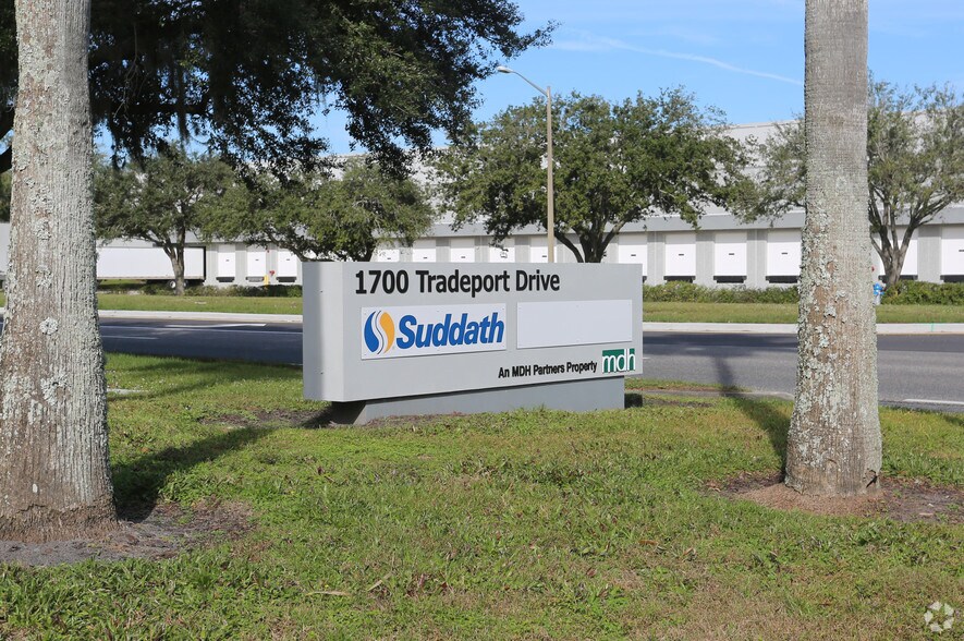 1700 Tradeport Dr, Orlando, FL à louer - Photo de l’immeuble – Image 2 sur 7