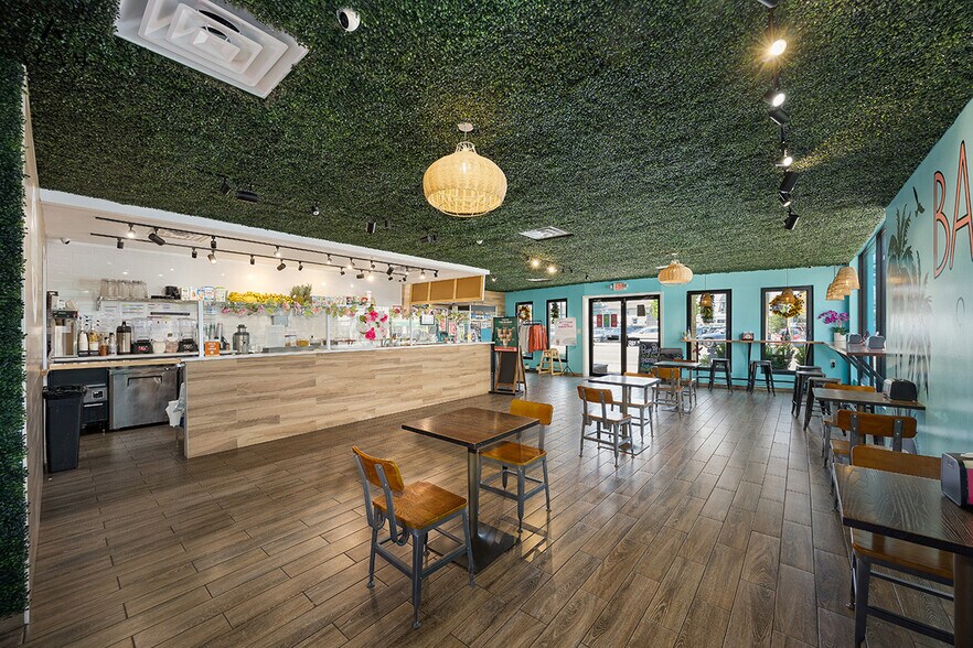 3131 Lawson Blvd, Oceanside, NY à vendre - Photo de l’immeuble – Image 3 sur 13