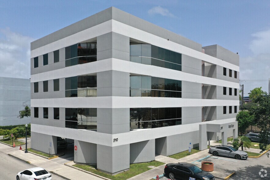 210 S Federal Hwy, Hollywood, FL à louer - Photo principale – Image 1 sur 10