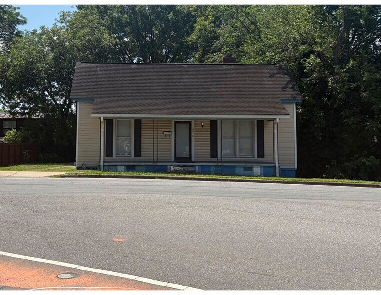 2818 N Davidson St, Charlotte, NC à louer - Photo principale – Image 1 sur 8