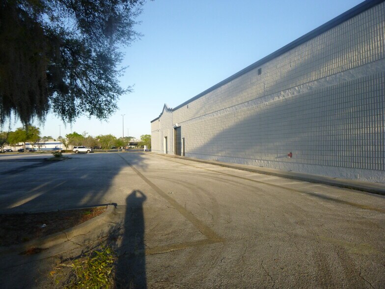 3100 SW College Rd, Ocala, FL à louer - Photo de l’immeuble – Image 3 sur 9