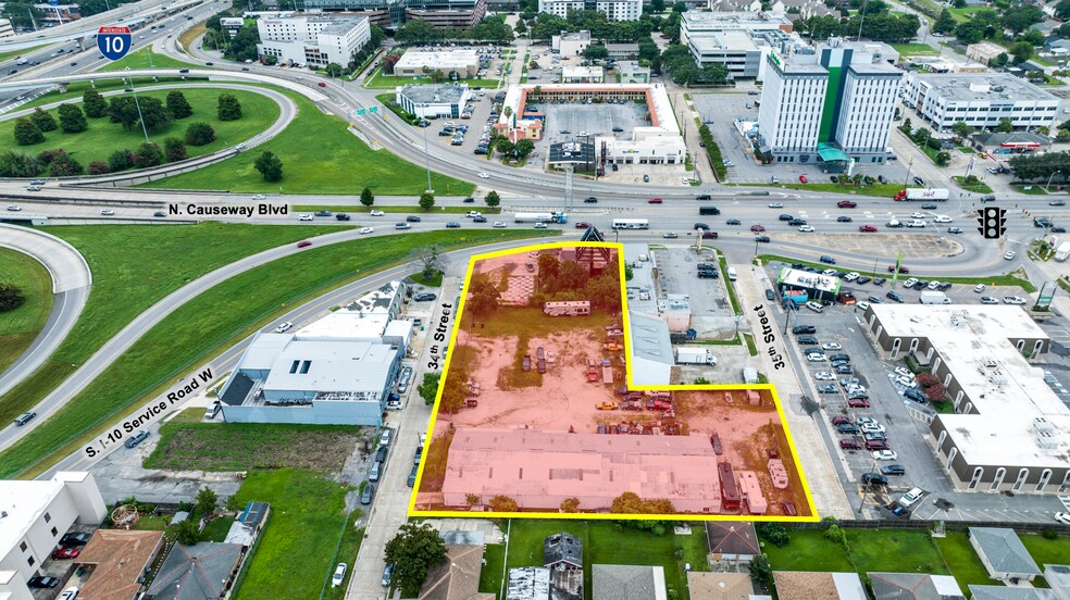 2312 N Causeway Blvd, Metairie, LA à louer - Photo de l’immeuble – Image 2 sur 7