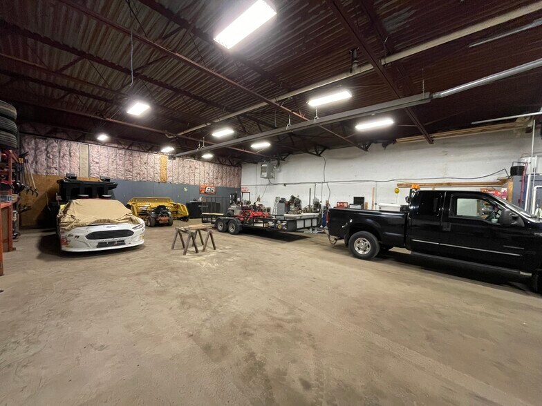1520 Military Rd, Tonawanda, NY à vendre - Photo intérieure – Image 2 sur 5