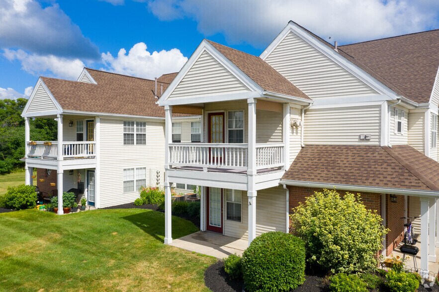 150 Wexford Pl, Webster, NY à louer - Photo de l’immeuble – Image 2 sur 8