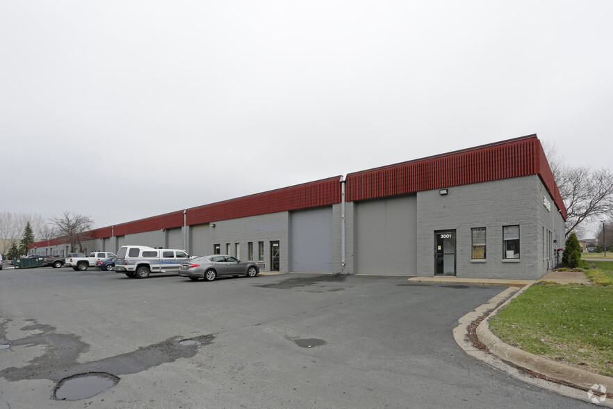 3001-3023 82nd Ln NE, Blaine, MN à louer - Photo de l’immeuble – Image 2 sur 6