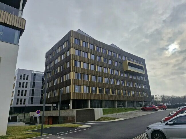 Plus de détails pour Bureau à louer