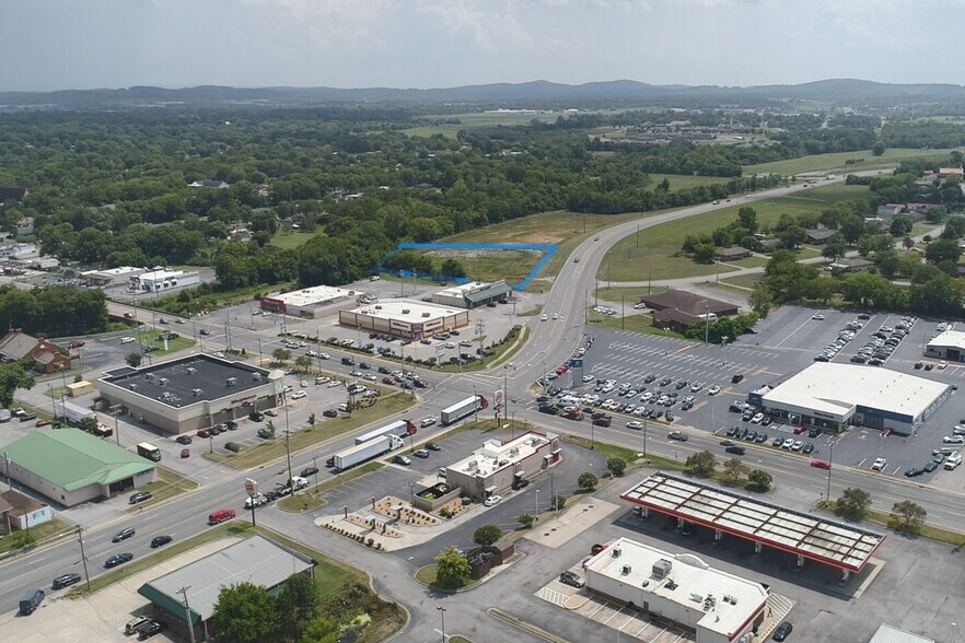 121 S Hartmann Drive, Lebanon, TN à vendre - Photo de l’immeuble – Image 2 sur 7