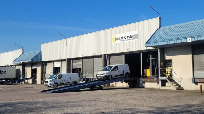Plus de détails pour Industriel/Logistique à louer