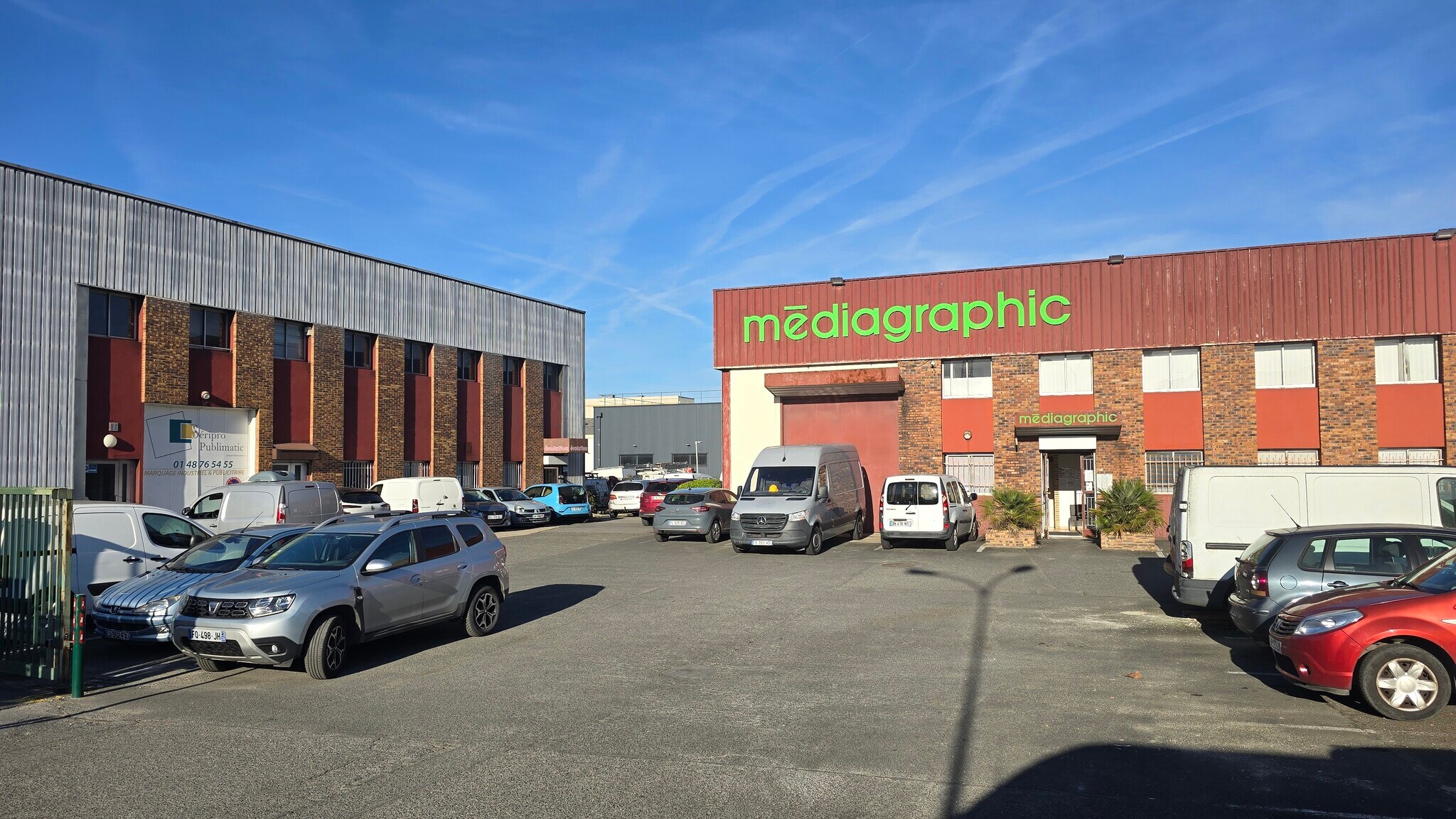 118 Avenue Du Maréchal De Lattre De Tassigny, Fontenay-sous-Bois à louer Photo principale– Image 1 sur 2