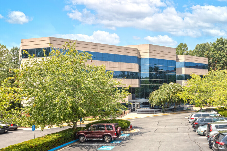 1801 Robert Fulton Dr, Reston, VA à louer - Photo principale – Image 1 sur 17
