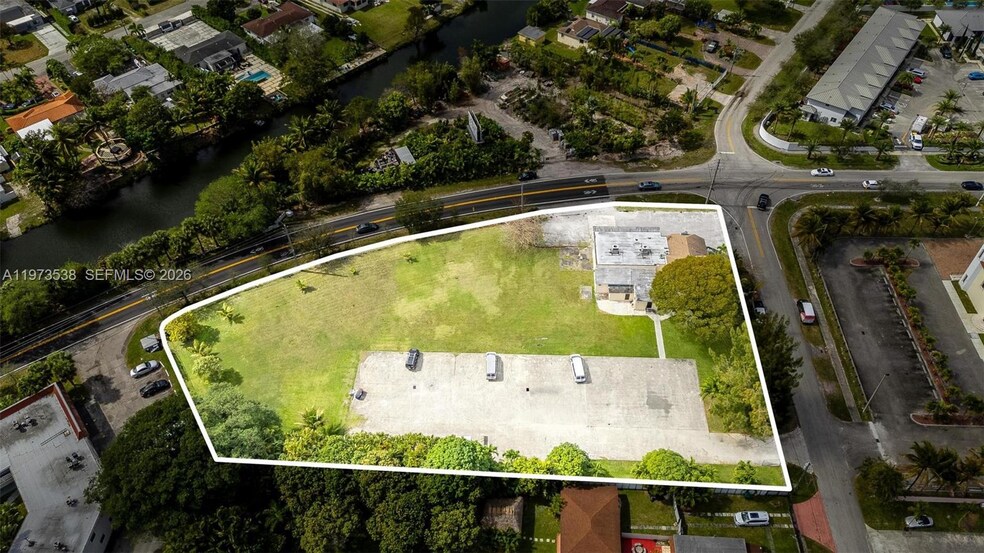 15343 NW 2nd Ave, Miami, FL à vendre - Photo principale – Image 1 sur 10
