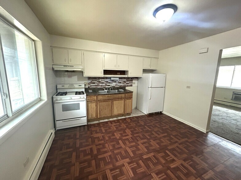 3420 Warren Ave, Bellwood, IL à vendre - Photo de l’immeuble – Image 3 sur 6