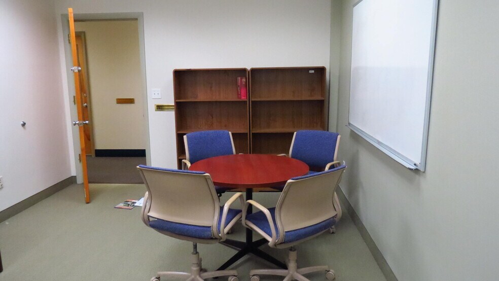 318-320 Bear Hill Rd, Waltham, MA à louer - Photo de l’immeuble – Image 2 sur 3