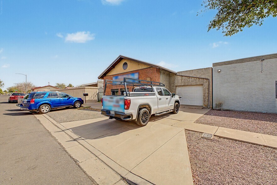 6819 N 55th Dr, Glendale, AZ à louer - Photo de l’immeuble – Image 3 sur 43