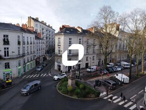 Place Delorme, Nantes, LA - VUE AÉRIENNE  vue de carte