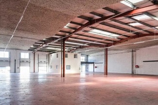 Plus de détails pour Bureau, Local d'activités à louer