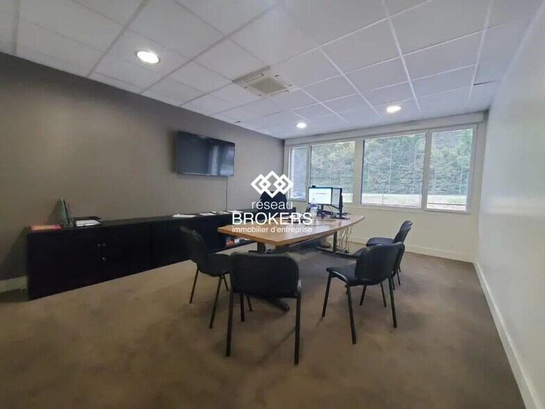 7 Chemin Des Primevères, Challes-les-Eaux à vendre - Photo de l’immeuble – Image 3 sur 7