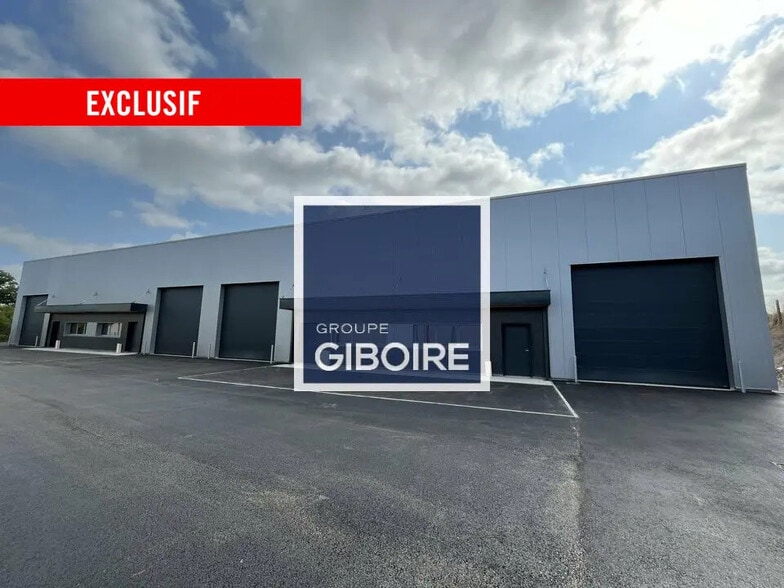 Industriel/Logistique dans Laillé à vendre - Photo de l’immeuble – Image 3 sur 11