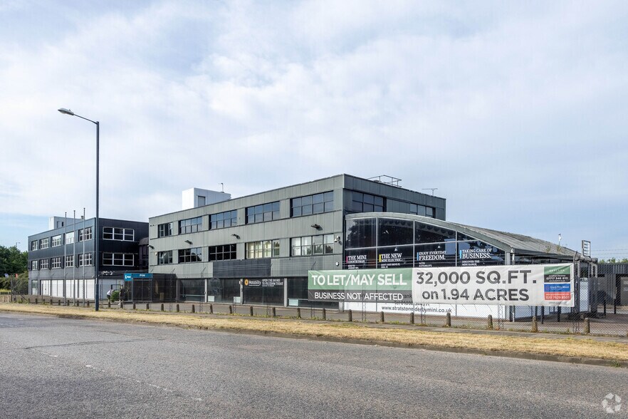 Sir Frank Whittle Rd, Derby à louer - Photo de l’immeuble – Image 1 sur 4