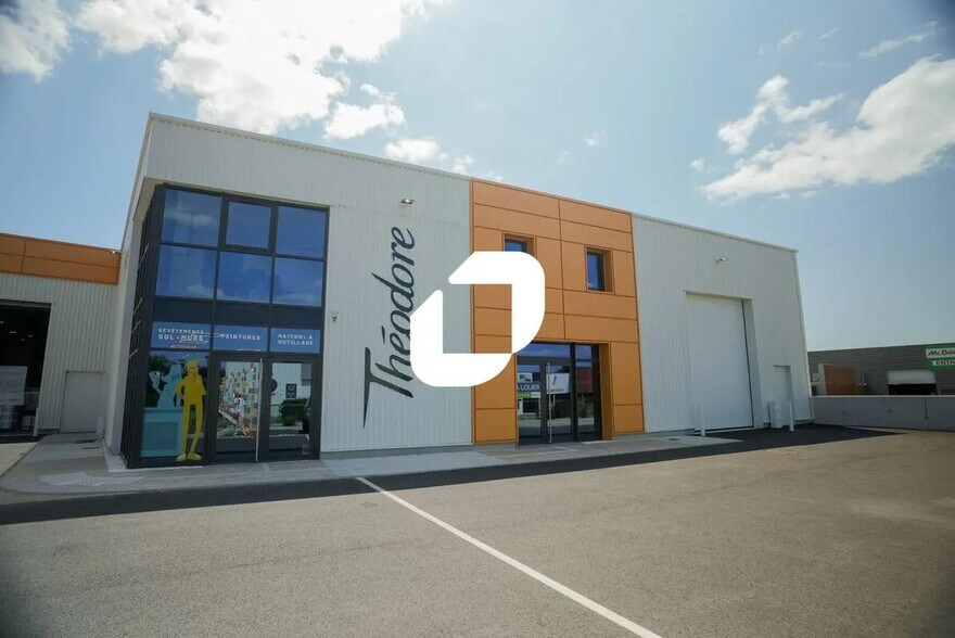 Local d’activités dans Pornic à louer - Photo de l’immeuble – Image 2 sur 5