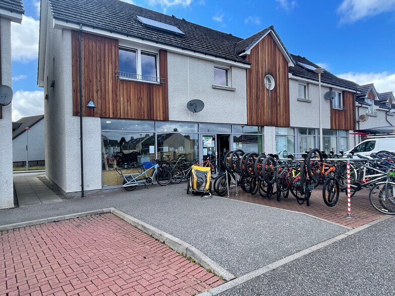 1-7 Granish Way, Aviemore à louer - Photo de l’immeuble – Image 1 sur 4