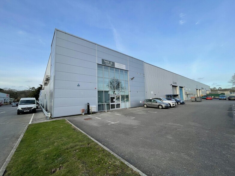 Ampress Ln, Lymington à vendre - Photo principale – Image 1 sur 17