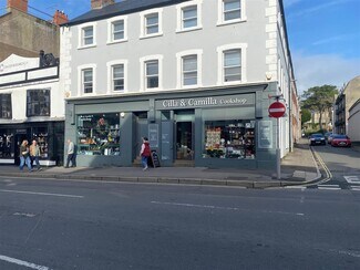 Plus de détails pour 11 East St, Bridport - Local commercial à louer