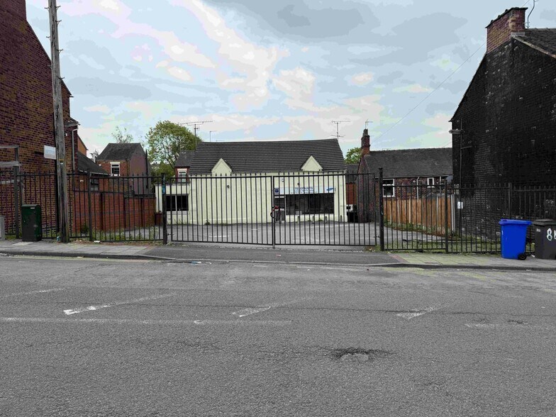 88 St. Michaels Rd, Stoke On Trent à vendre - Photo de l’immeuble – Image 2 sur 8