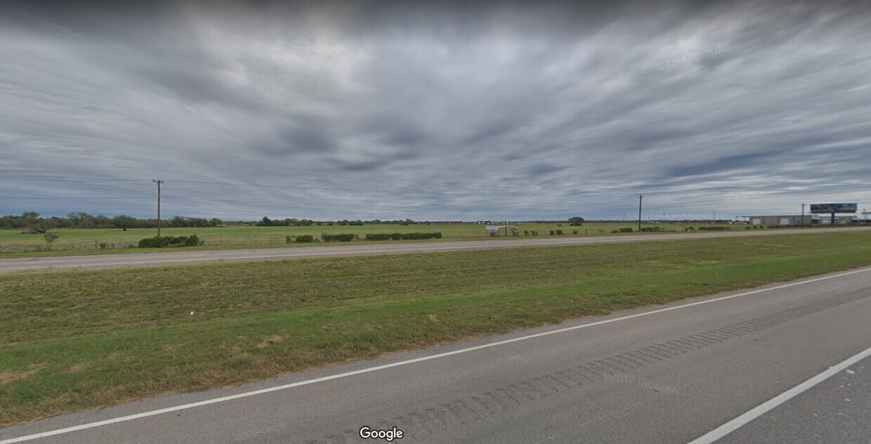 3232 I-37 Frontage Rd, Three Rivers, TX à vendre Photo de l’immeuble– Image 1 sur 7