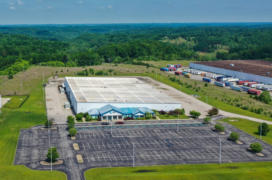 826 Eastpark Dr, Grayson, KY à vendre - Photo de l’immeuble – Image 2 sur 5
