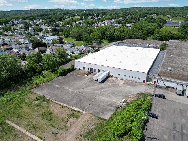 232 Division St, Kingston, PA à louer - Photo de l’immeuble – Image 3 sur 12