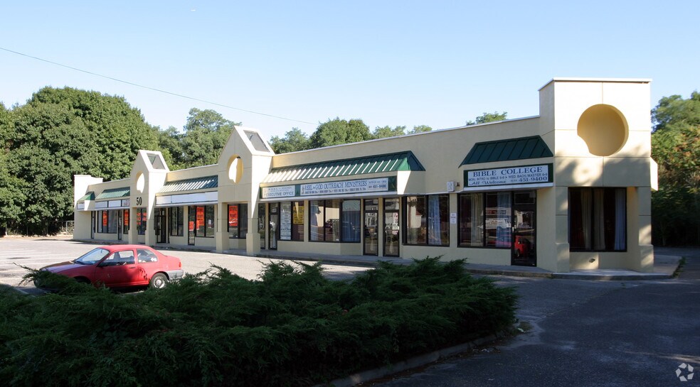 50 Middle Country Rd, Coram, NY à louer - Photo de l’immeuble – Image 2 sur 40