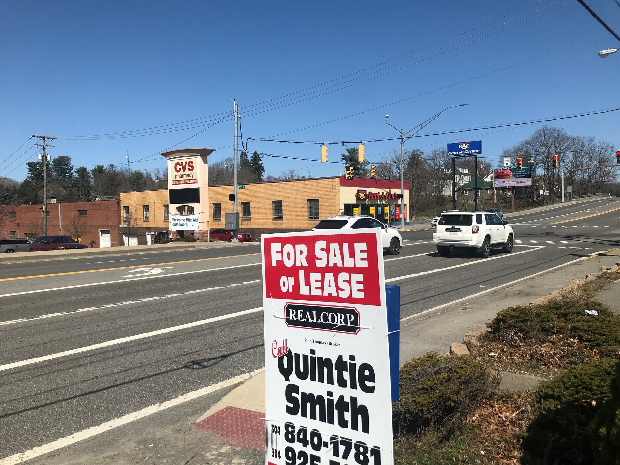 2810 Robert Byrd Ave, Beckley, WV à louer Photo de l’immeuble– Image 1 sur 5