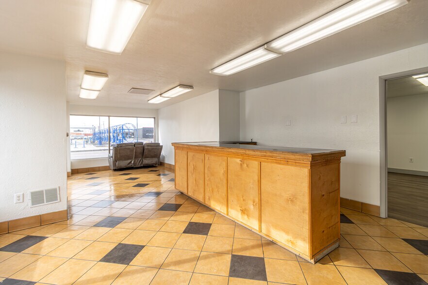 525 E Clark St, Pocatello, ID à louer - Photo de l’immeuble – Image 3 sur 18