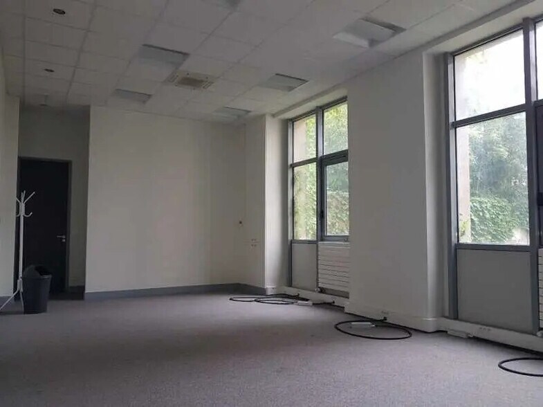 Bureau dans Levallois-Perret à louer - Photo de l’immeuble – Image 1 sur 5