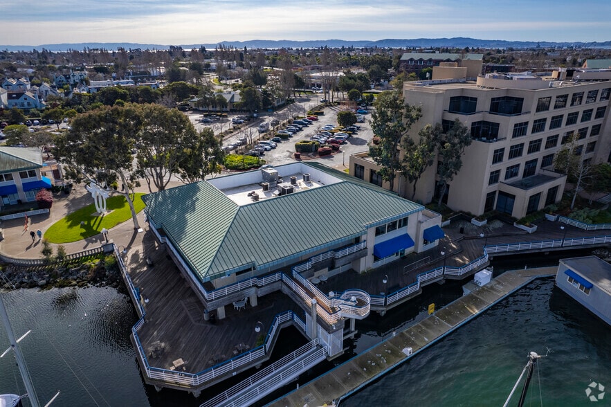 1070 Marina Village Pky, Alameda, CA à louer - Photo de l’immeuble – Image 2 sur 7