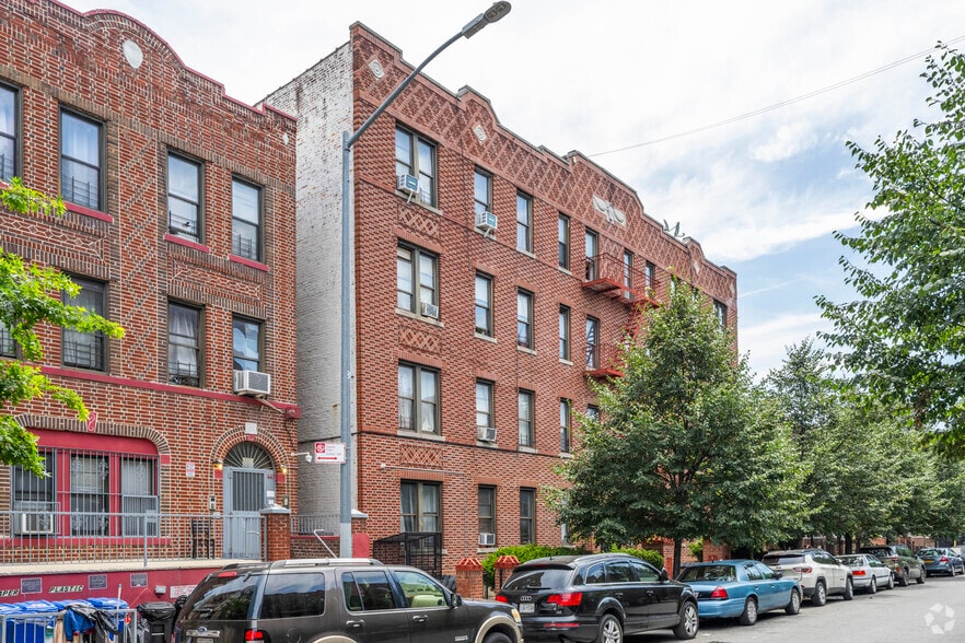 455 E 94th St, Brooklyn, NY à vendre - Photo principale – Image 1 sur 9