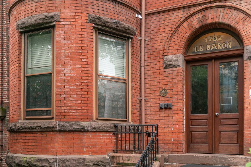 1702 16th St NW, Washington, DC à vendre - Photo de l’immeuble – Image 2 sur 14