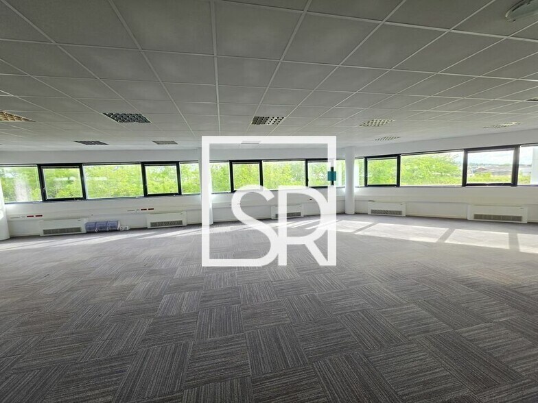 Bureau dans Cournon-d'Auvergne à louer - Photo intérieure – Image 2 sur 21