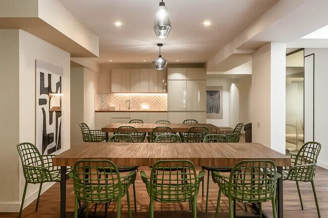 Plus de détails pour 35 Rue De Monceau, Paris - Coworking à louer