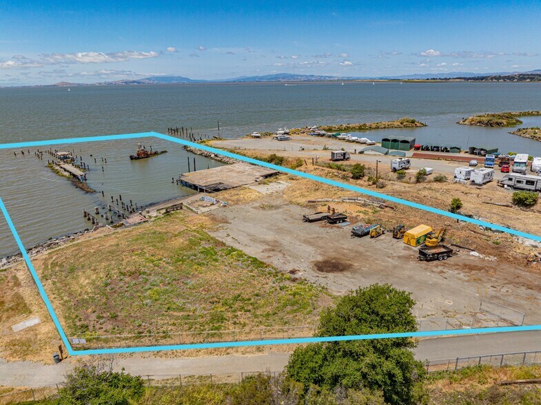 1 Pacific Ave, Rodeo, CA à vendre - Photo de l’immeuble – Image 2 sur 19
