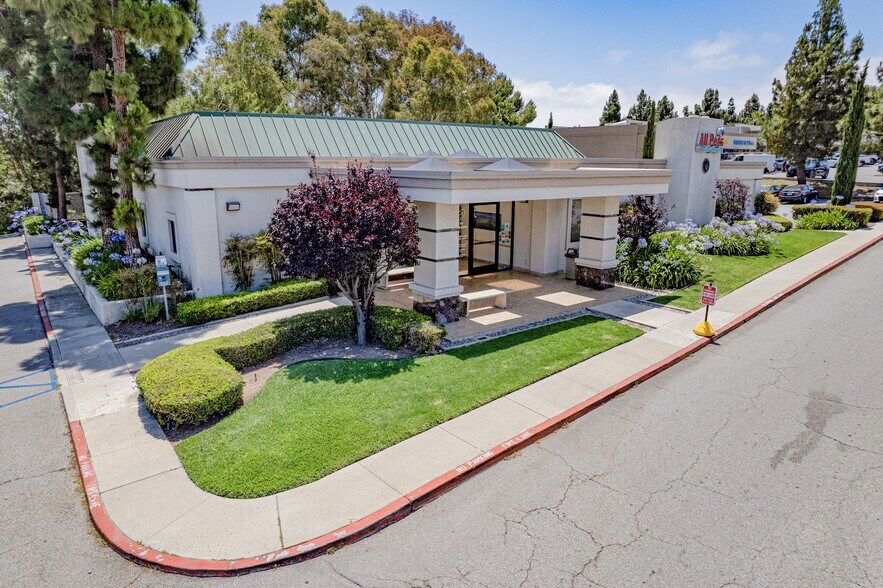 28326 S Western Ave, Rancho Palos Verdes, CA à vendre - Photo de l’immeuble – Image 1 sur 6